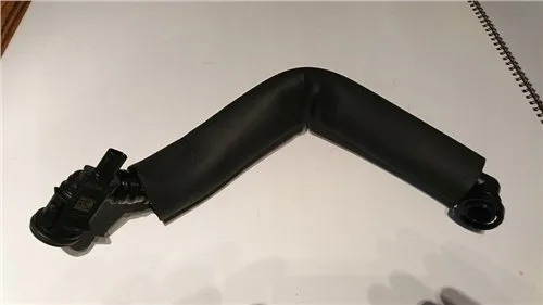 Bmw B48 Motor Havalandırma Hortumu 11157623745 GATES EMH635