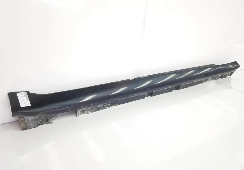 BMW Kapak Marşbiye Astarlı Sağ 51777225838