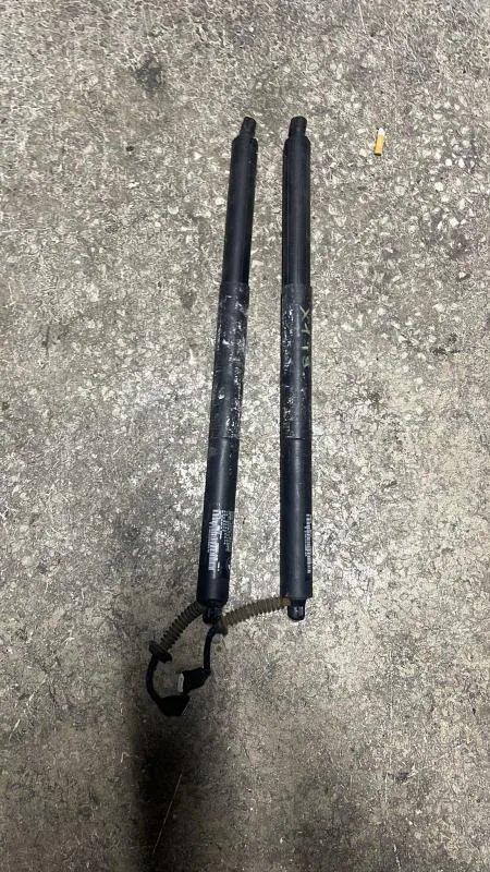Bmw Çıkma Bagaj Amortisörü X1 F48 7350837 51247350837