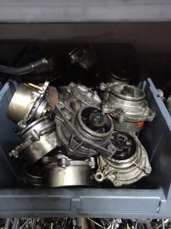 BMW X5 E70 Çıkma Orjinal Fren Vakum Pompası 11667791232 | 1166 7 791 232 | 1166 7791232 | E70 M57 2.0d - 3.0d Fren Vakumu