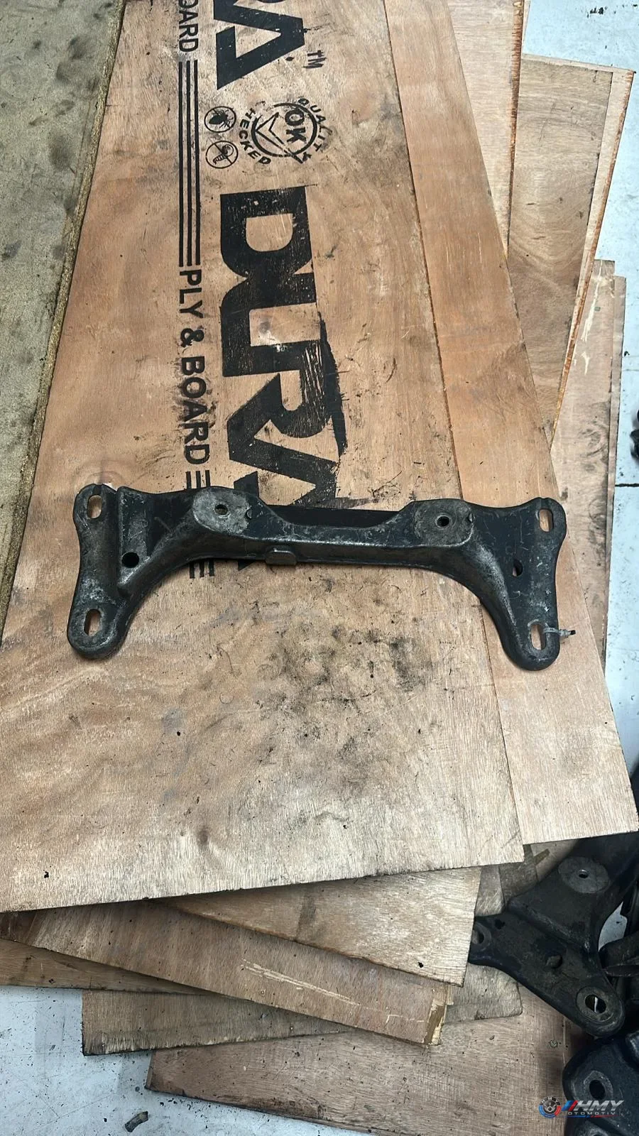 BMW Orijinal Çıkma 3 Serisi E46 - M47 N42 N46 Bağlantı Parçası/Motor Kulağı 22311094684