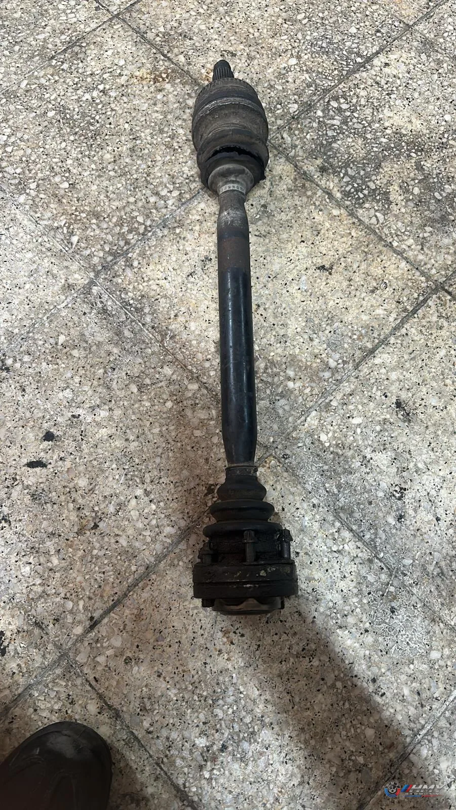 BMW Orijinal Çıkma Sağ Aks Mili (Şaft) 33211229498