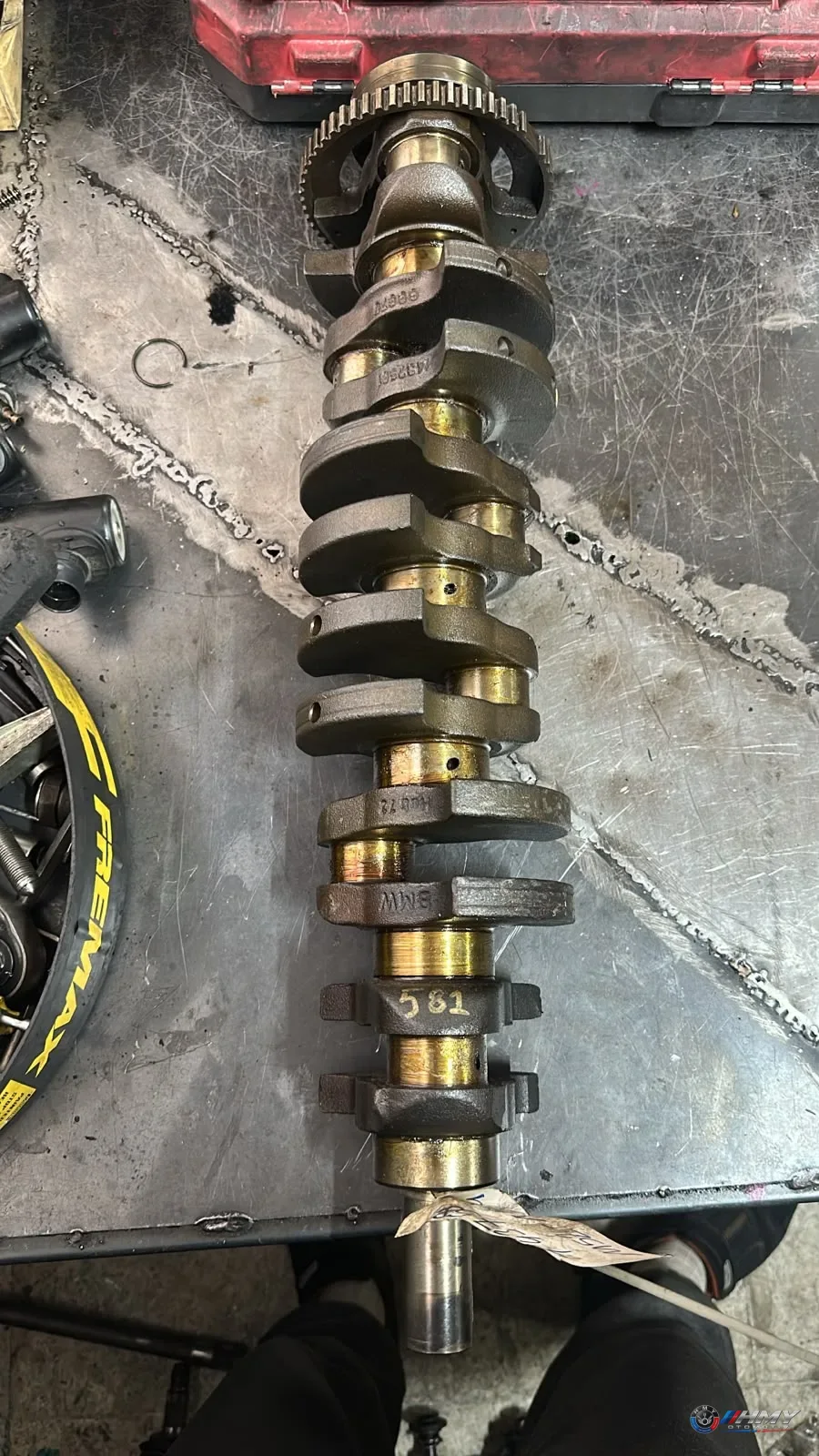 BMW Orijinal Çıkma Krank Mili 1437581