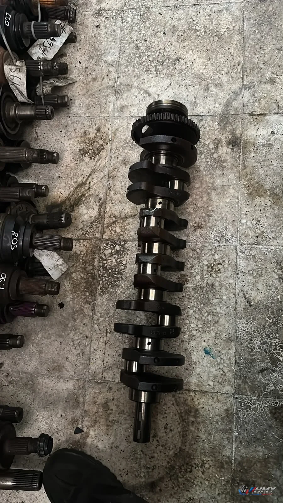 BMW Orijinal Çıkma Krank Mili 1705551