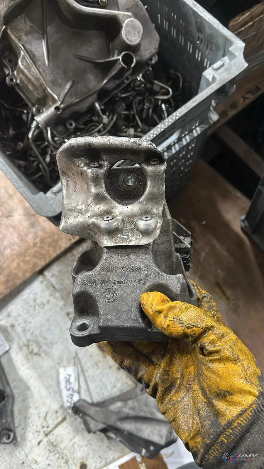 BMW Orijinal Çıkma F20 F21 F30 - Bağlantı Parçası/Motor Kulağı N13B16A 22116788607