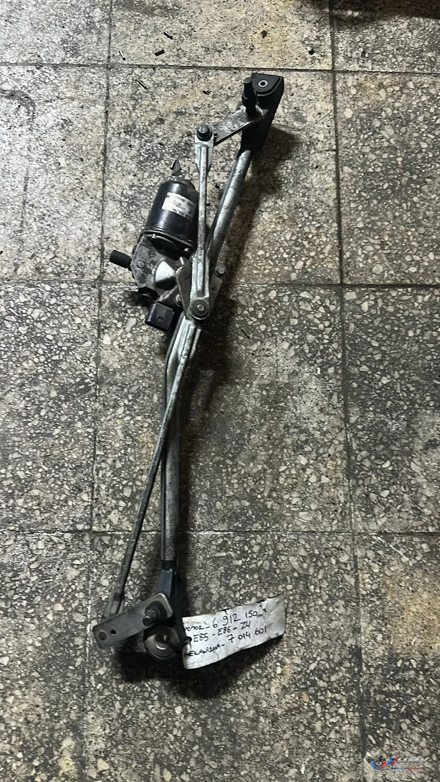 BMW Orijinal Çıkma Ön Silecek Mekanizması 6912150