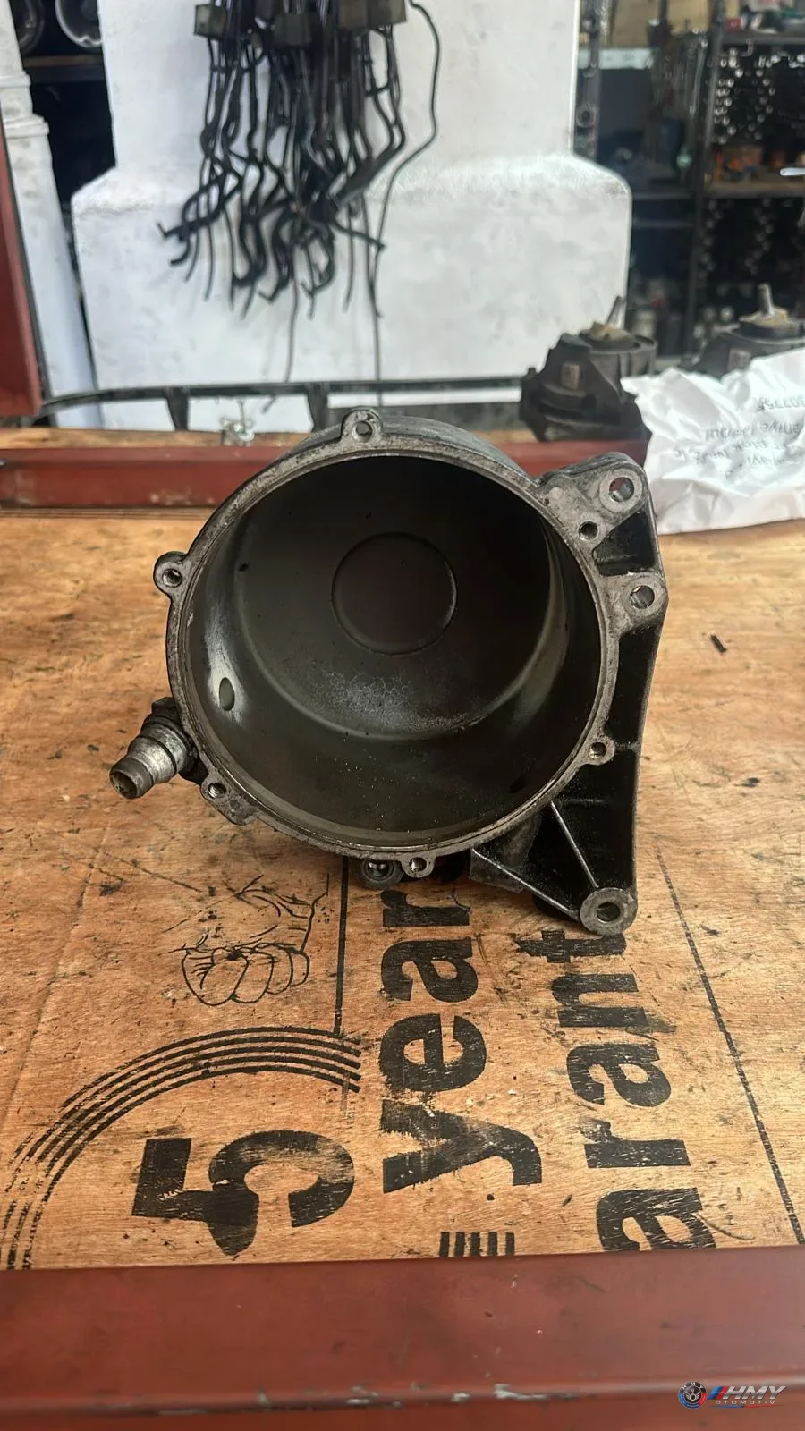 BMW Orijinal Çıkma 7 Serisi E65 E66 - N62 Alternatör Dış Muhafazası 12317508607