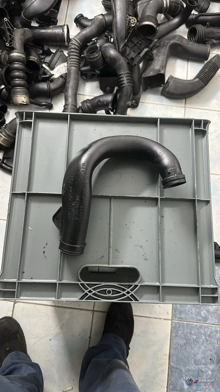 BMW Orijinal Çıkma E71 F01 - N54 Hava Filtre Borusu 13717571347