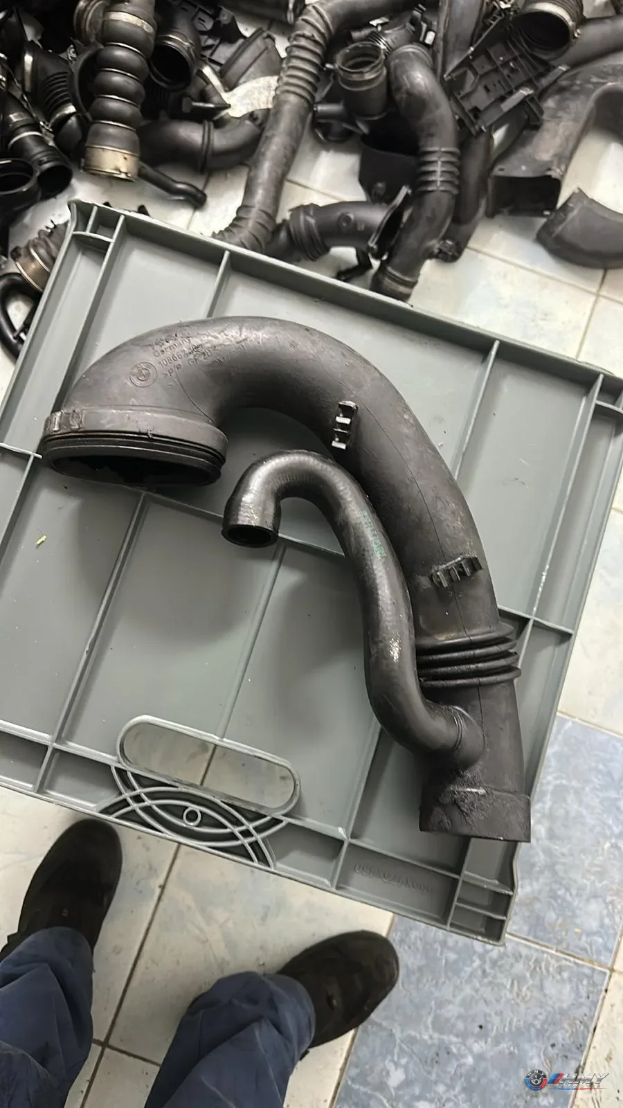BMW Orijinal Çıkma E38 E39 E46 E53 E60 E61 - M57 Hava Filtresi Hortumu 13717786013