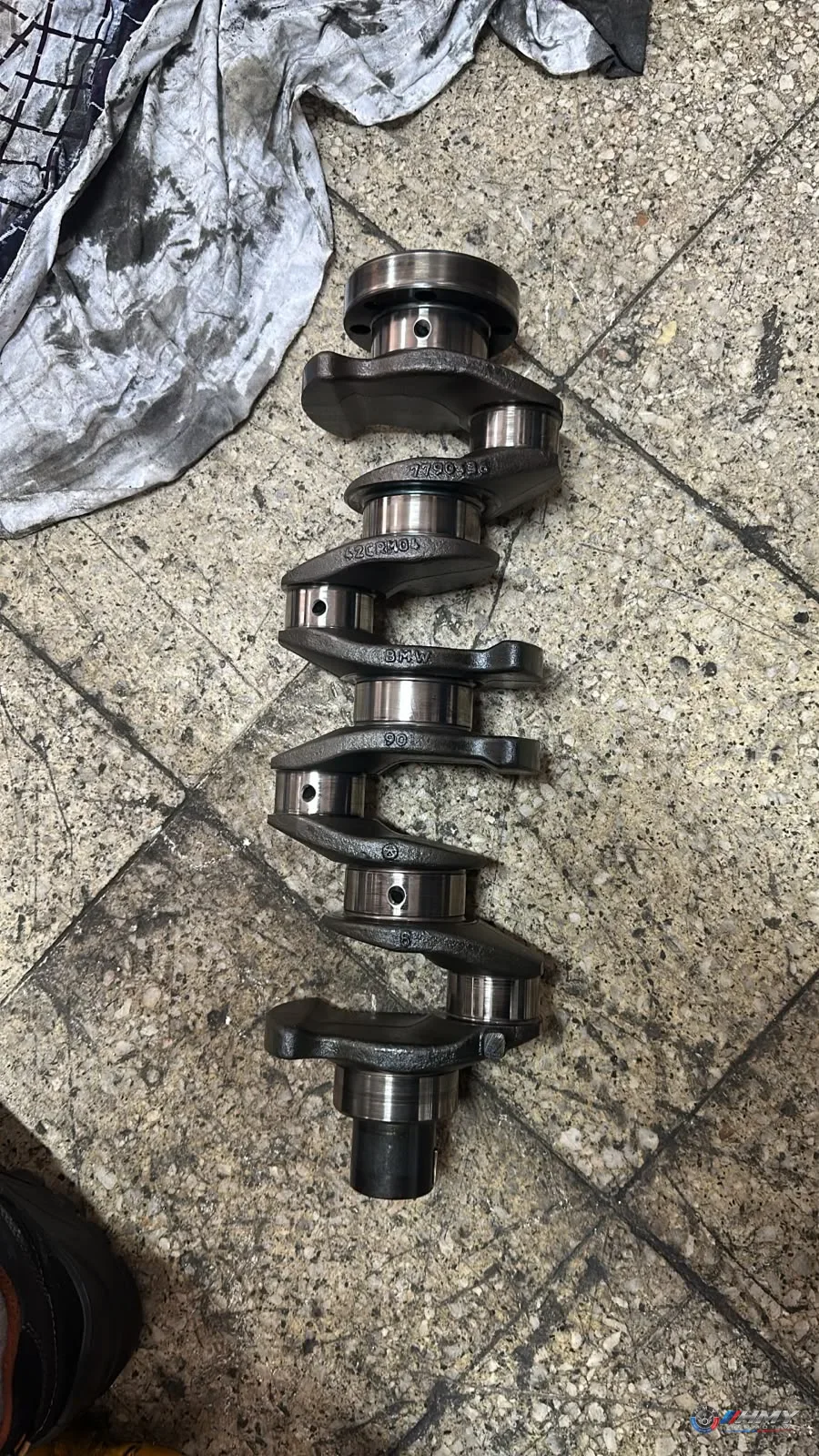 BMW Orijinal Çıkma Krank Mili 7790536