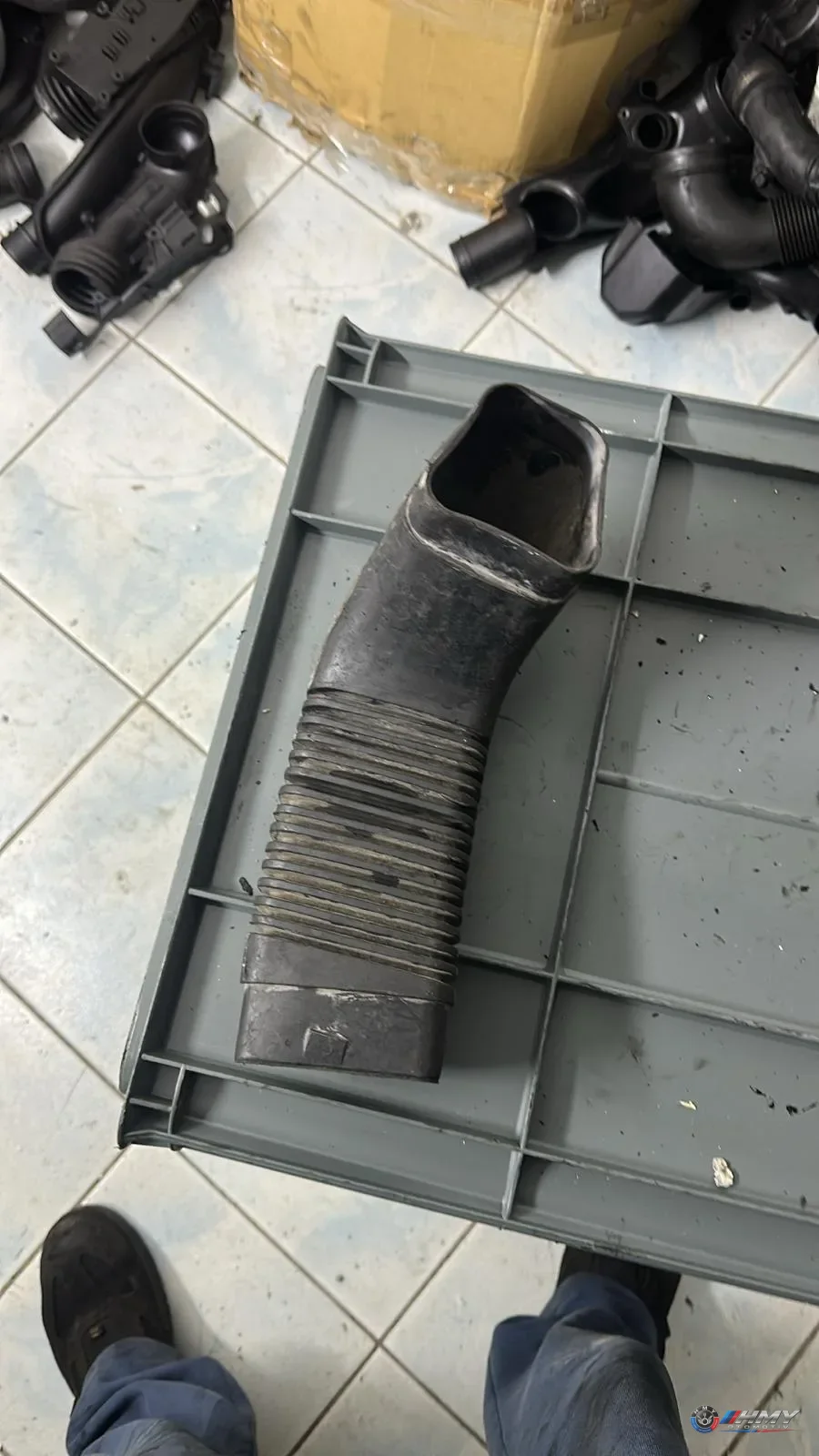 BMW Orijinal Çıkma 3 Serisi E90 E91 E92 E93 - M57 Hava Filtresi Hortumu 13717790607