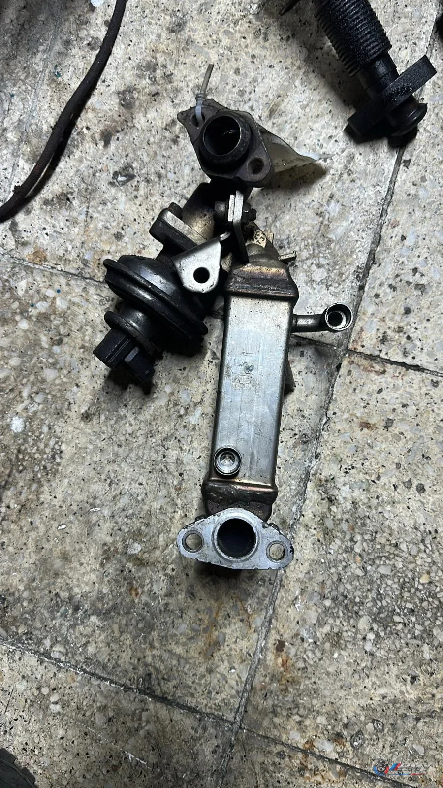 BMW Orijinal Çıkma E60 E81 E87 E90 - Egr Radyatörü 11717797371