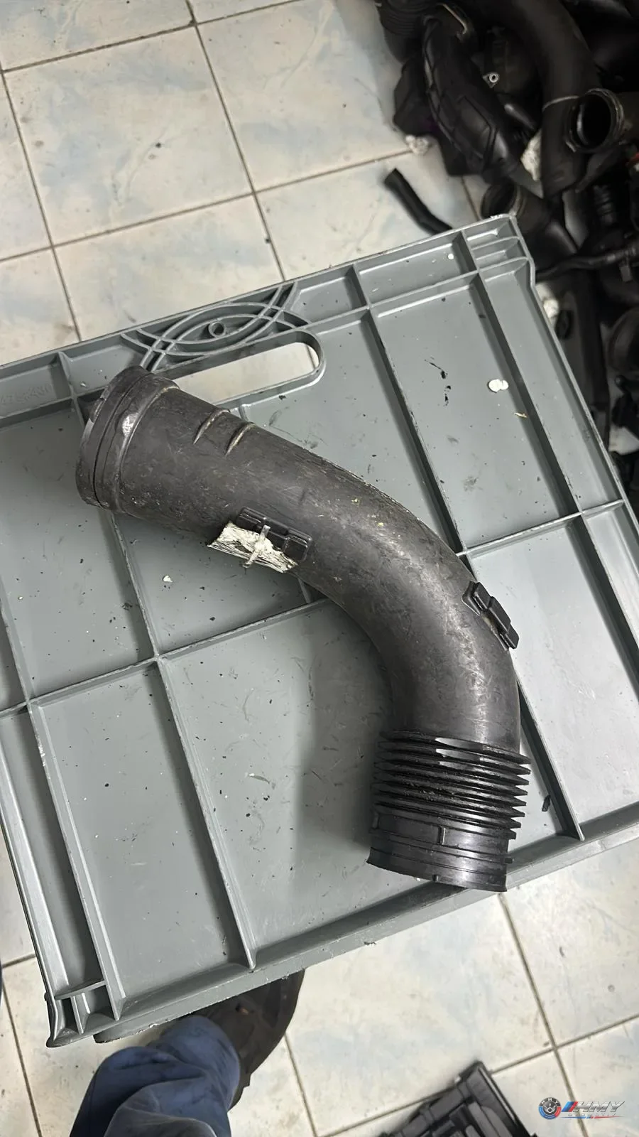 BMW Orijinal Çıkma X5 F15 - Temiz Hava Borusu 13718512381
