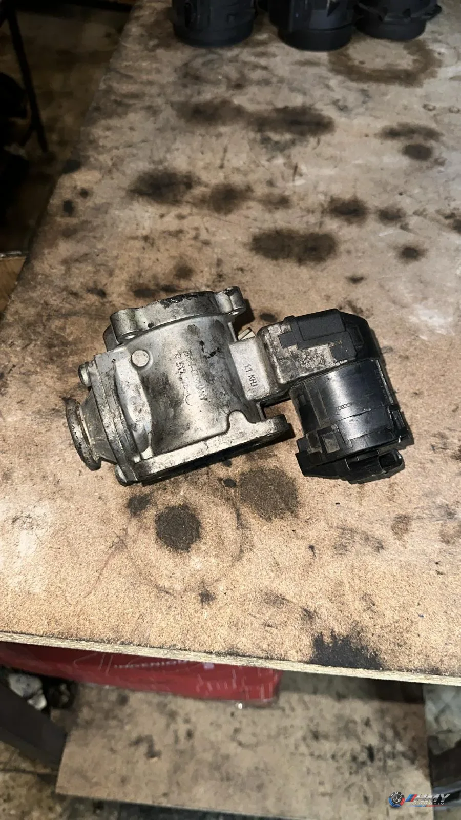 BMW Orijinal Çıkma E70 E90 E91 E92 - N47 EGR Valfi 11718512526
