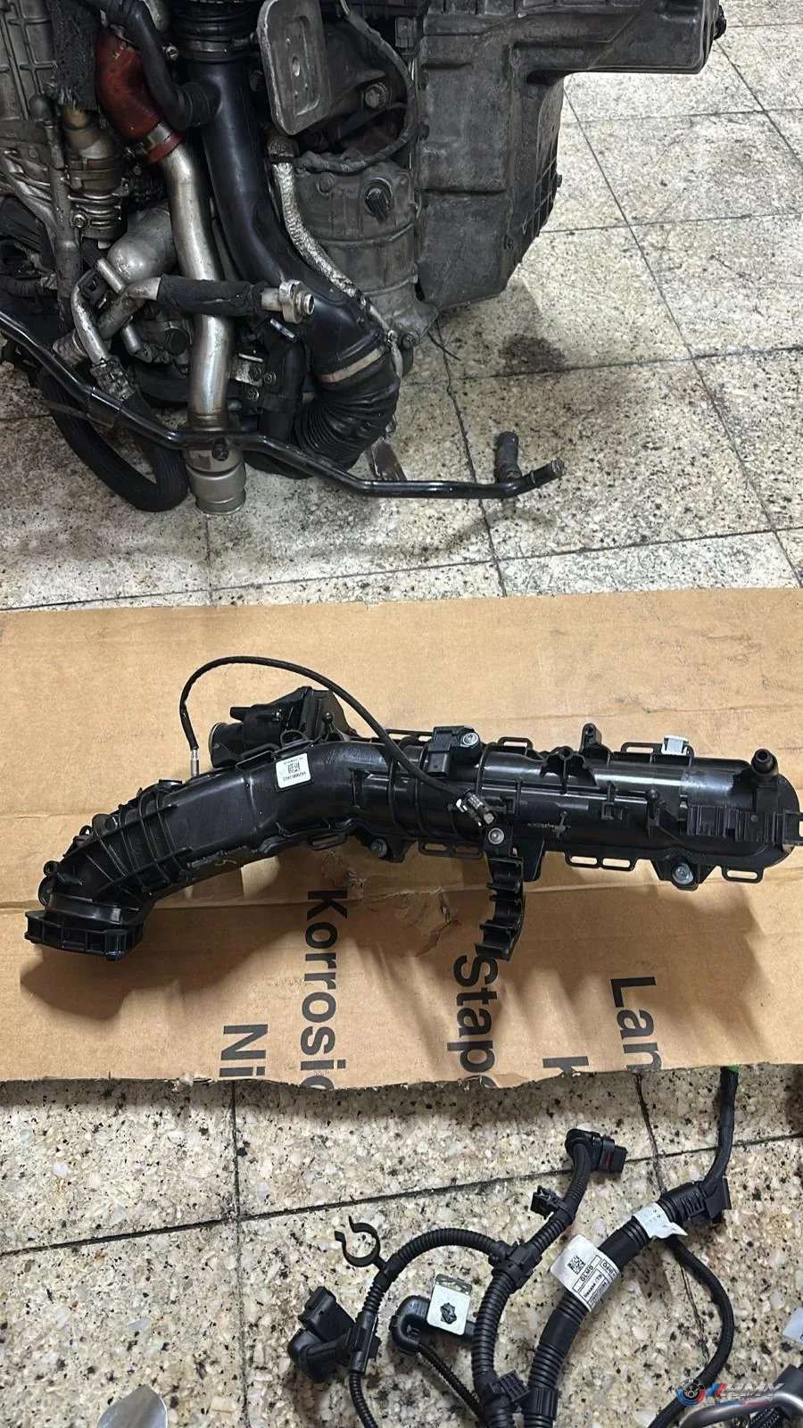 BMW Orijinal Çıkma F10 F20 F21 F22 F23 F30 - Emme Manifoldu LCI LCI LCI X3 X4 X5 11618513655