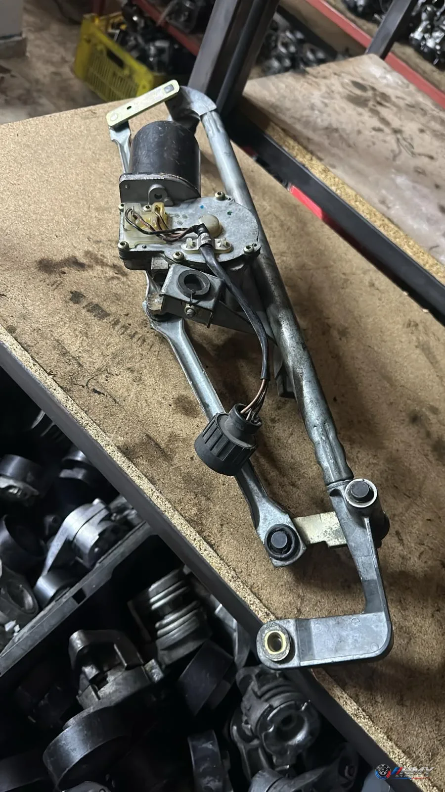 BMW Orijinal Çıkma Ön Silecek Mekanizması 8537562