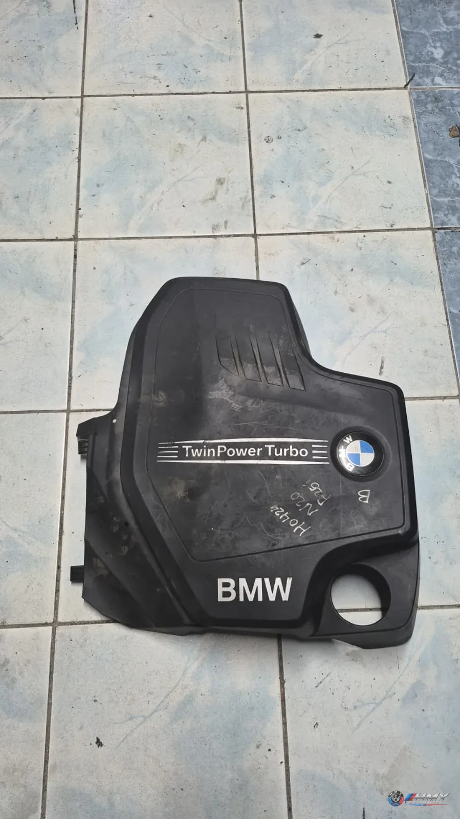 BMW Orijinal Çıkma F20 F21 F22 F23 F30 - N20 N26 Ön Motor Üst Kapağı 11128610473