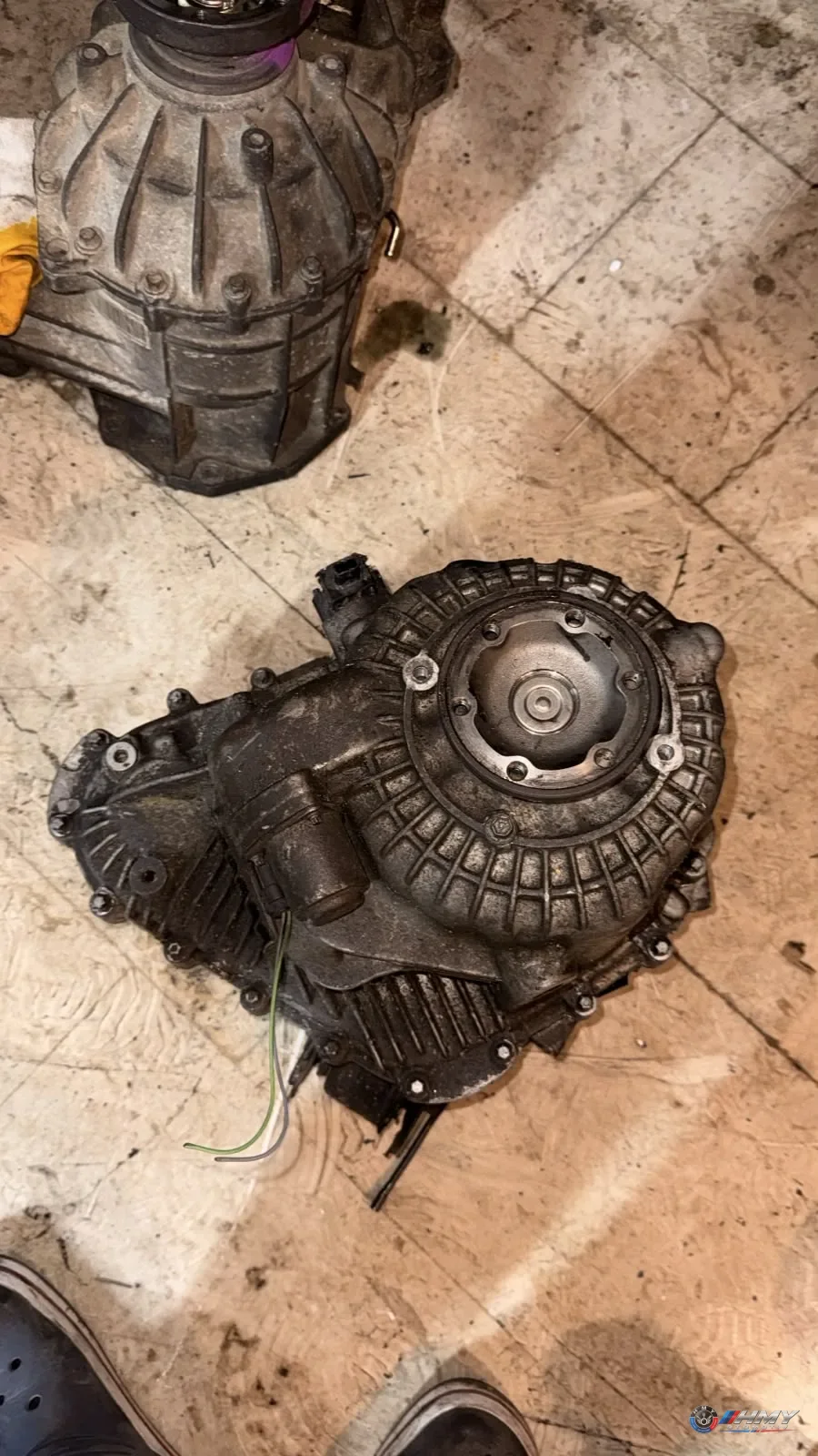 BMW Orijinal Çıkma Transfer Kutusu 4228031