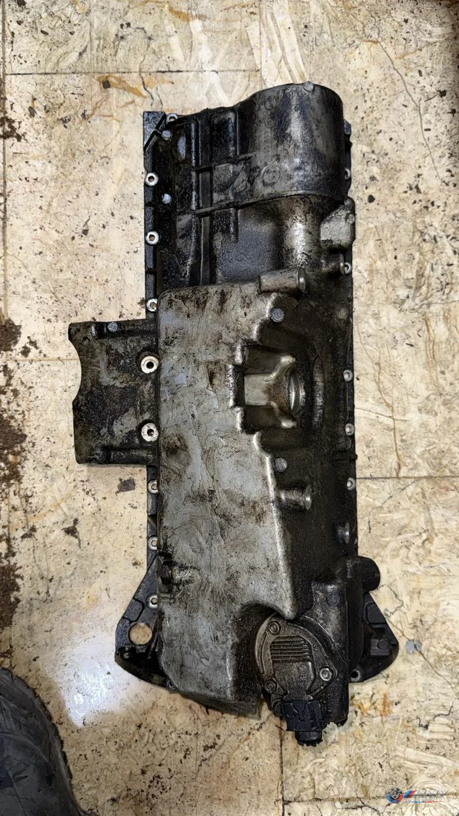 BMW Orijinal Çıkma Motor Yağ Karteri