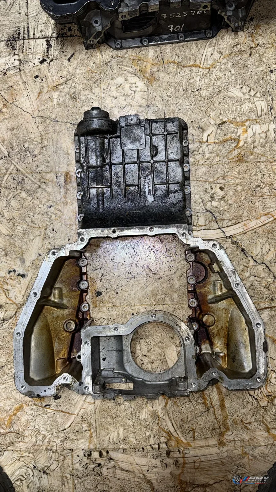 BMW Orijinal Çıkma Yağ Karteri 7544593