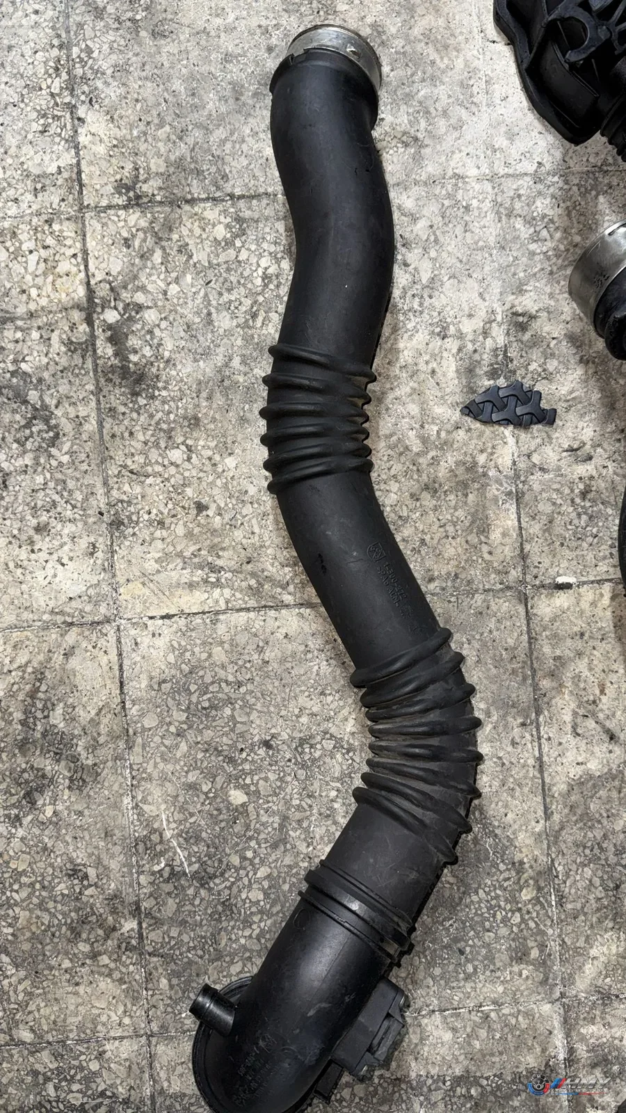 BMW Orijinal Çıkma E84 E89 - N20 Dolum Havası Kılavuzu 13717607941