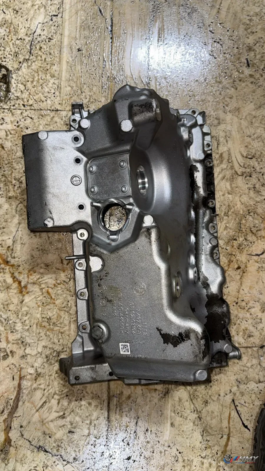 BMW Orijinal Çıkma F15 F16 - N20 Motor Yağ Karteri 11137637608