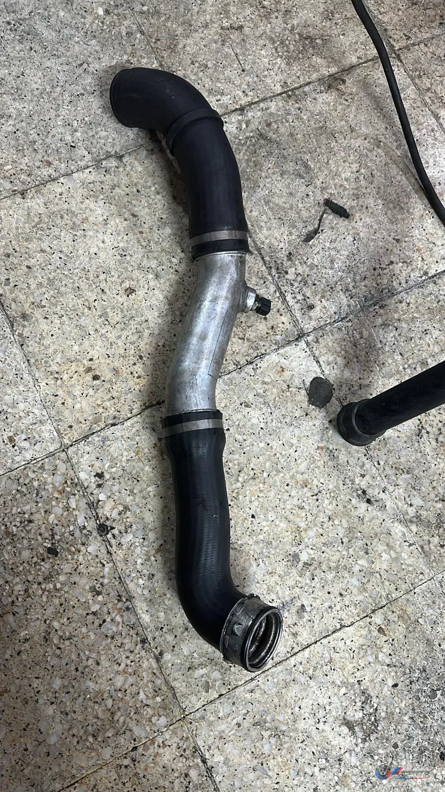 BMW Orijinal Çıkma Turbo Hava Hortumu 7791436