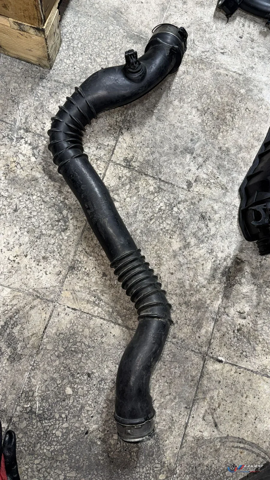 BMW Orijinal Çıkma E82 E84 E88 E90 E91 E92 - N47 Turbo Hortumu 11617797483