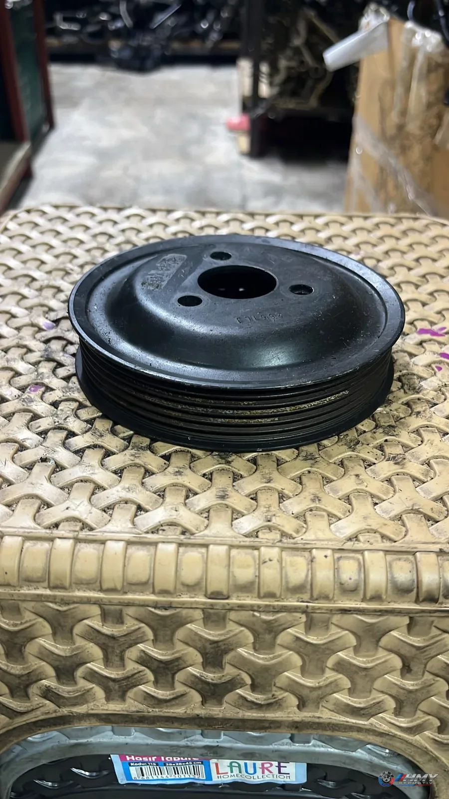 BMW Orijinal Çıkma E90 E91 E92 E93 F07 F10 - Direksiyon Pompa Kasnağı 32428519873