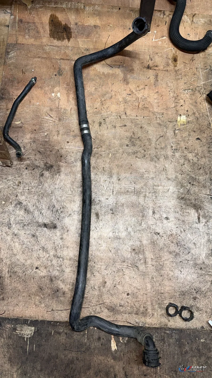 BMW Orijinal Çıkma Radyatör Hortumu 9221177